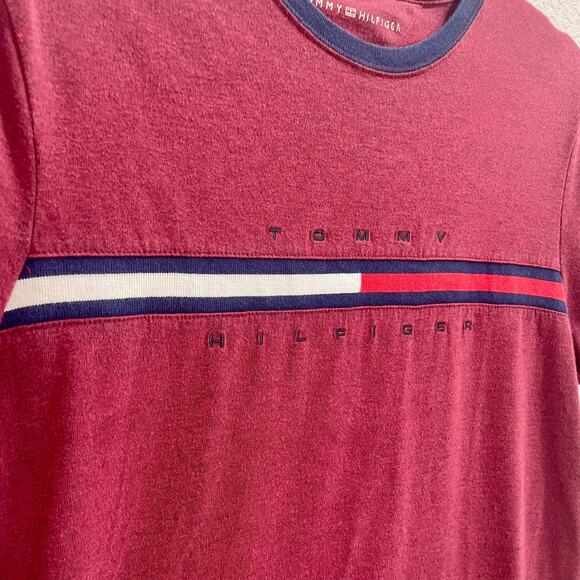 Tommy Hilfiger Men’s Vintage-Style Cotton Crewneck Stripe Graphic Red T-shirt - Picture 2 of 8